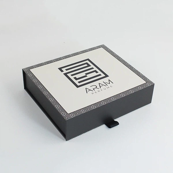 White Hard Perfume Box With Magnetic